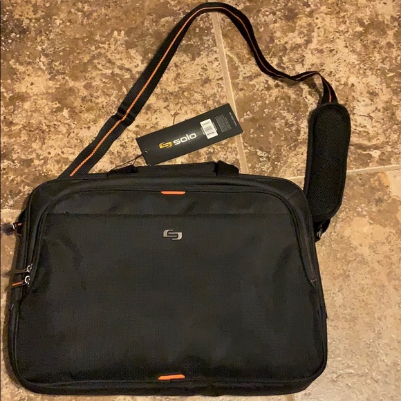 solo laptop case